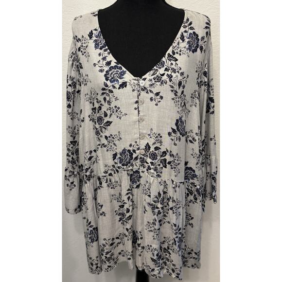 Catherines Gray Floral Flowy Ruffled Pleated Rayon Blouse Size 2 - Picture 1 of 4